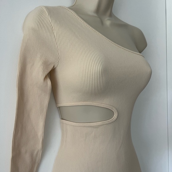 Bodycon Rib Dress - Picture 7 of 8